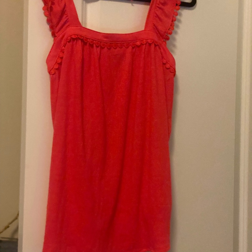 Coral beautiful color, size medium APT 9